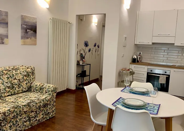 Mary Shelley - Elegant 2 Bedrooms With Balcony