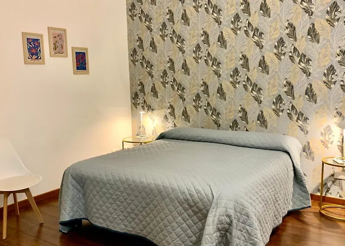 Mary Shelley - Elegant 2 Bedrooms With Balcony