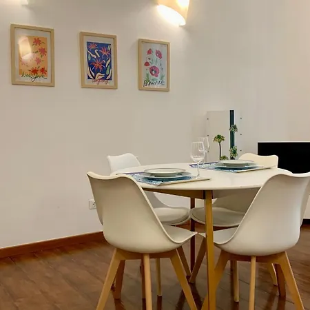 Mary Shelley - Elegant 2 Bedrooms With Balcony Appartamento